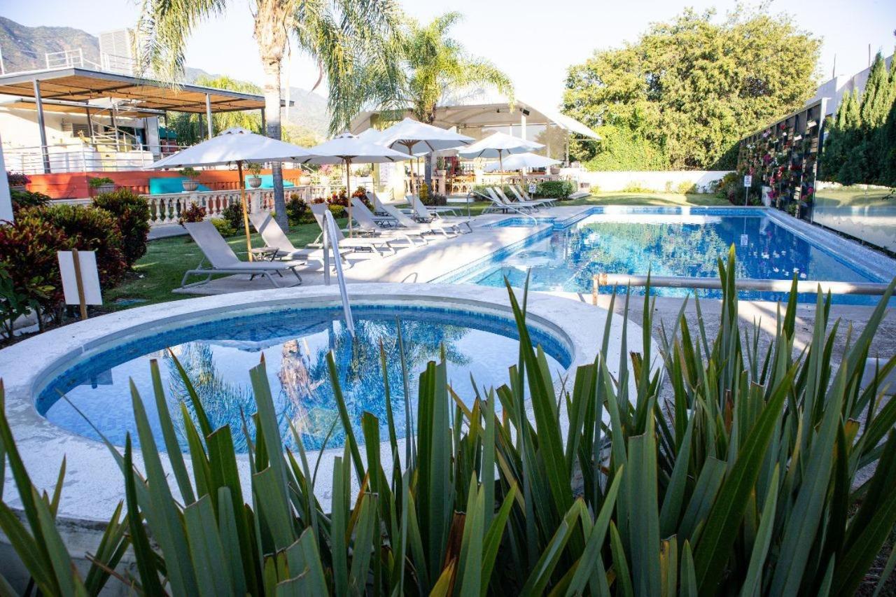 Del Pescador Hotel